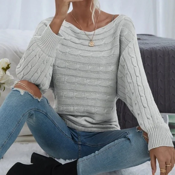 Cozy Cable Knit Oversized Sweater Top - Picture 9 of 13